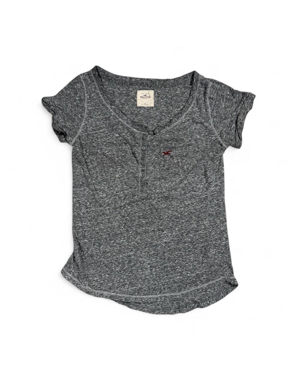 Hollister Women's Gray Short Sleeve Button-Front Henley T-Shirt Small